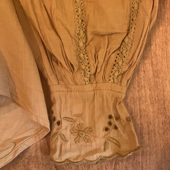 Free People Xs fits a M embroidered copper top - Picture 4 of 6
